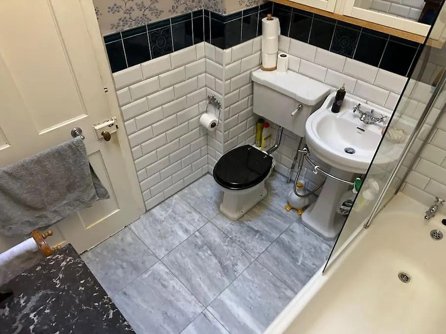 Very Central 2 Bedroom Flat In World Heritage Site Edinburgh Apartment